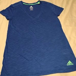 ❌sold❌ Women’s Adidas V-Neck T-Shirt